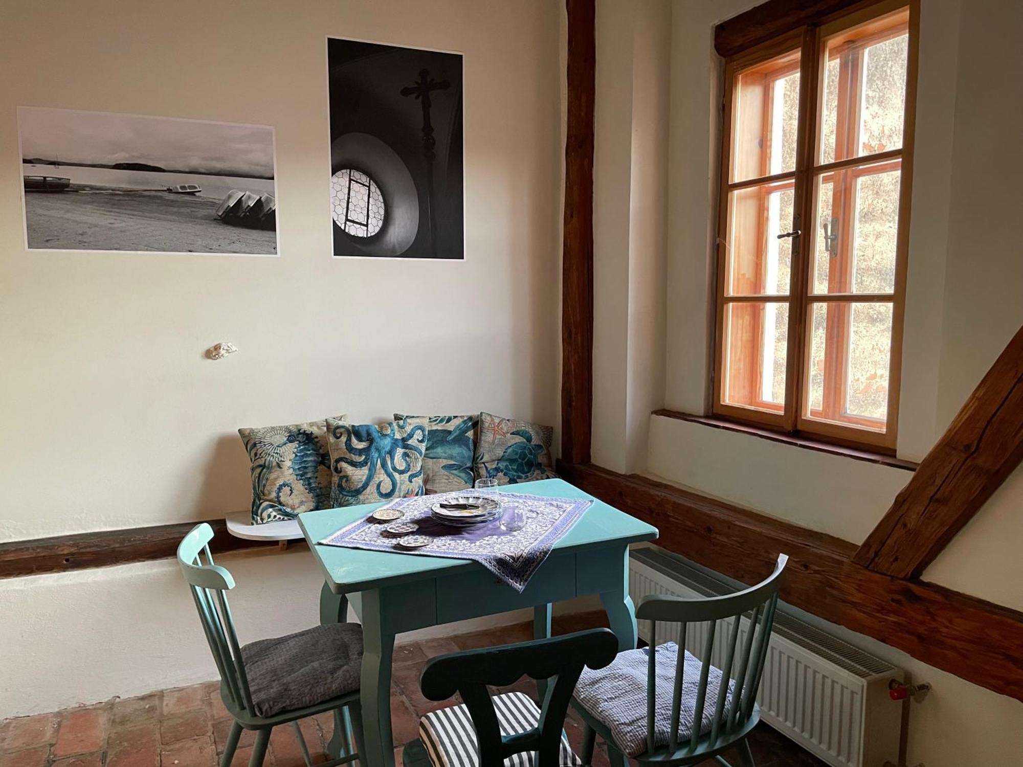 Art Gallery Dyk Chvalsiny Bagian luar foto